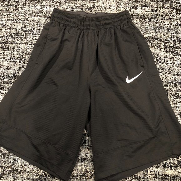 NIKE MEN'S TRAINING SHORTS - BLACK - SIZE M - Picture 1 of 3